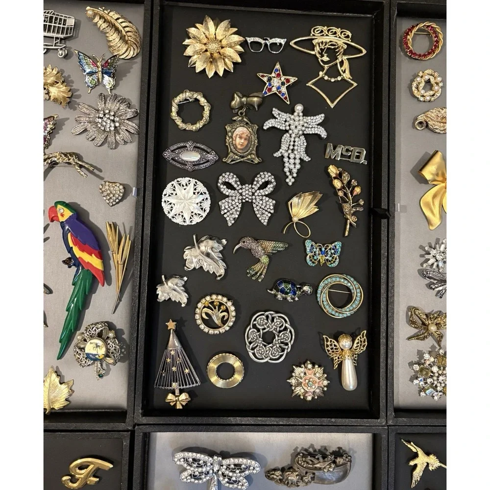 HUGE Vintage - Modern LOT Rhinestone Mixed Material Brooch Pin Some Signed